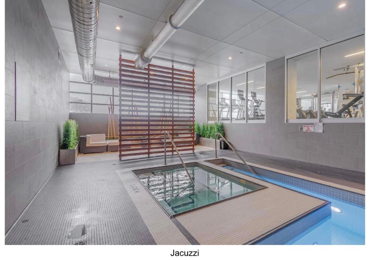 Three Br Condo Step To Cn Tower Rogers Center With Free Parking Toronto Exterior photo